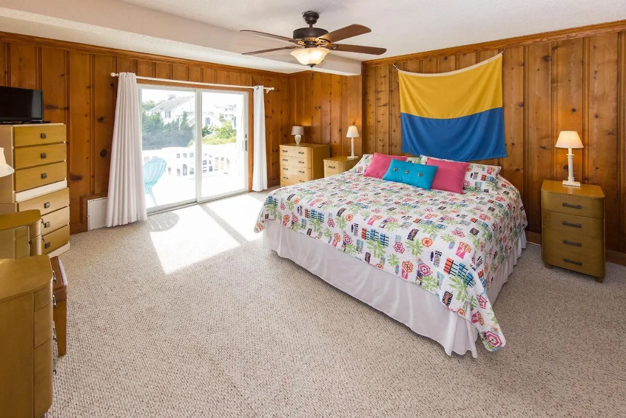 Harshaw Beach House - North End Oceanfront Virginia Beach Holiday home