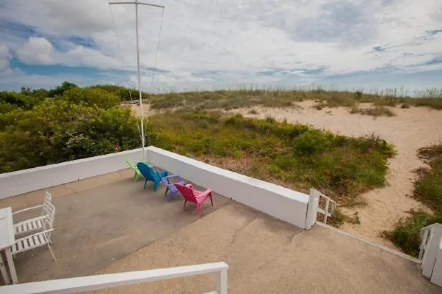 Harshaw Beach House - North End Oceanfront Virginia Beach Holiday home