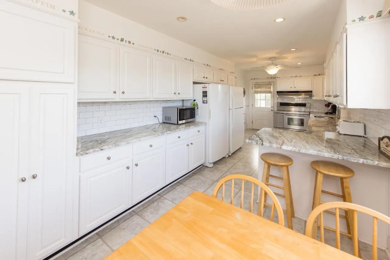 Harshaw Beach House - North End Oceanfront Virginia Beach